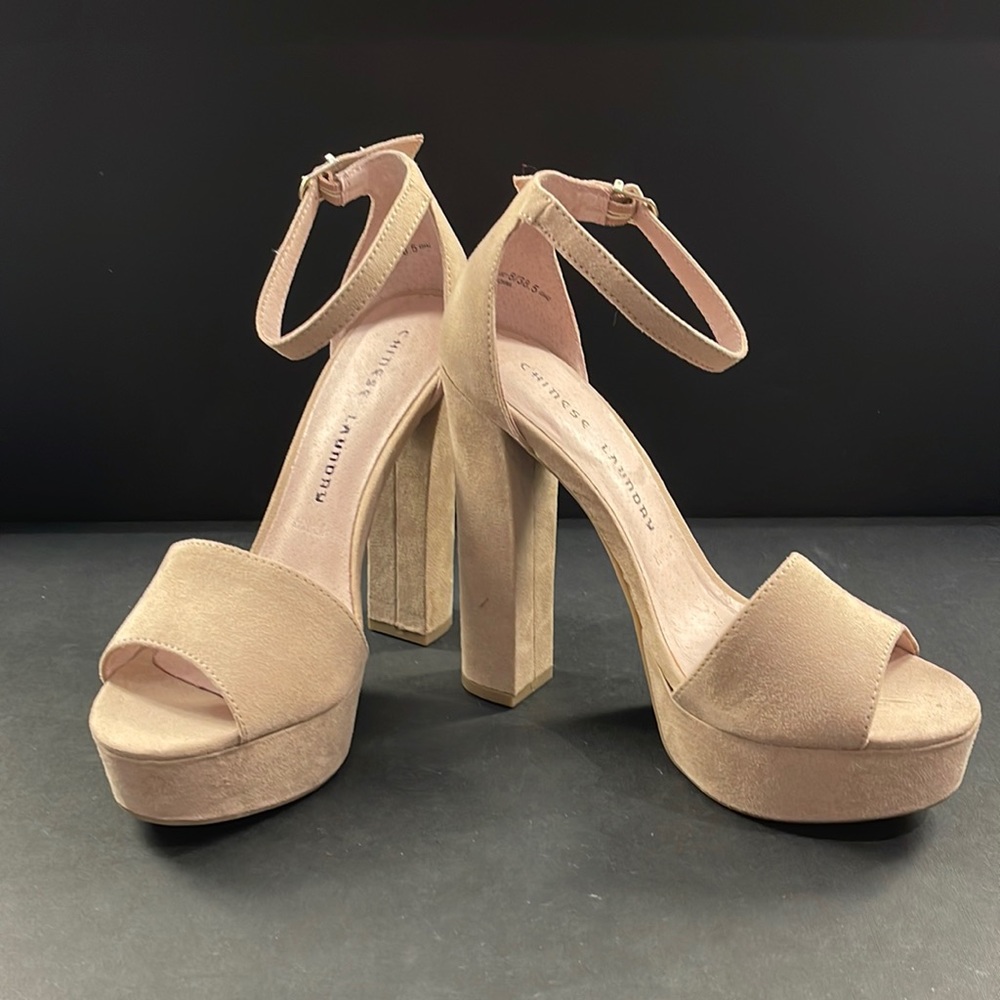 Chinese Laundry Asher Style Platform Heel